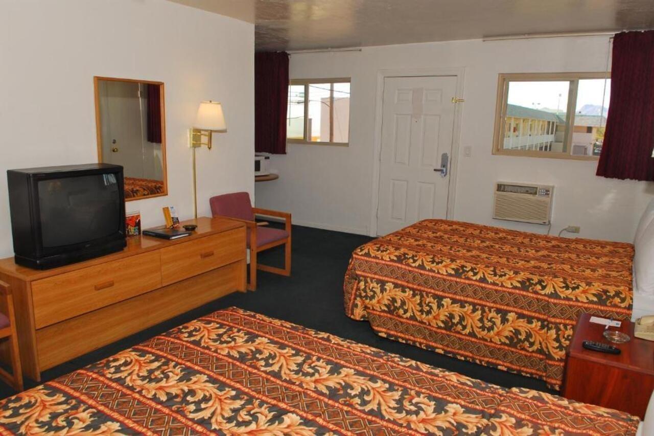 Stone Inn Extended Stay U Of A Tucson Room photo